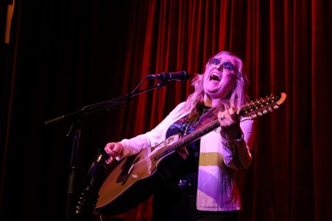 Melissa Etheridge rocking out at the 2019 CCAs